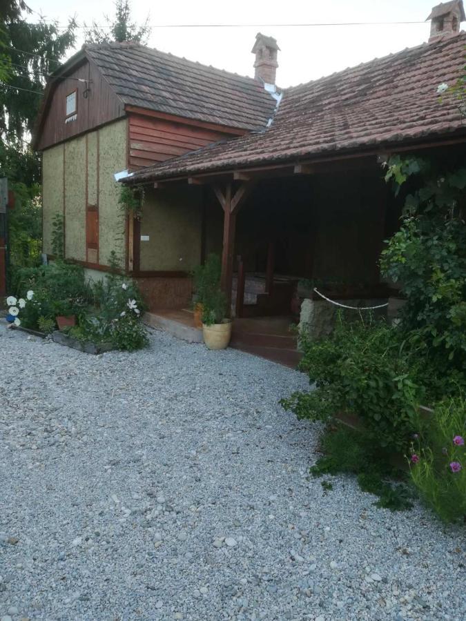Ruralna Kuca Za Odmor Pozojova Hiza - Rural Holiday House Lopatinec Bagian luar foto